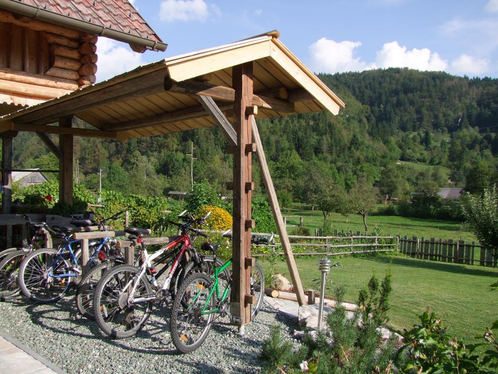 Garden Eco Houses Cebelica ボーヒニ エクステリア 写真