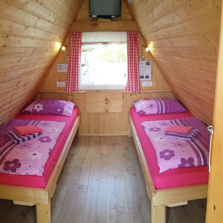 Garden Eco Houses Cebelica ボーヒニ エクステリア 写真