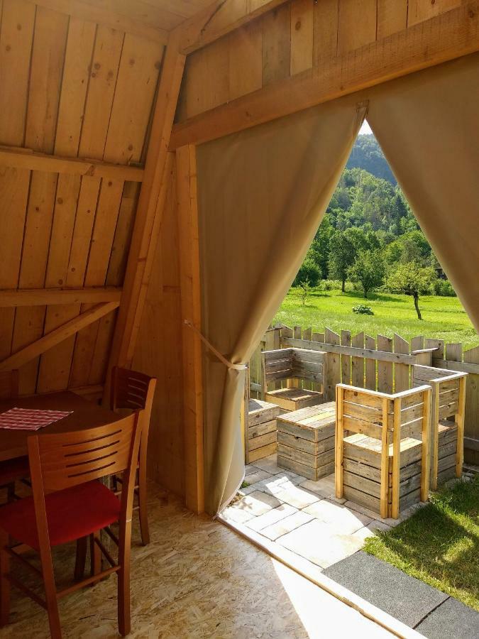 Garden Eco Houses Cebelica ボーヒニ エクステリア 写真