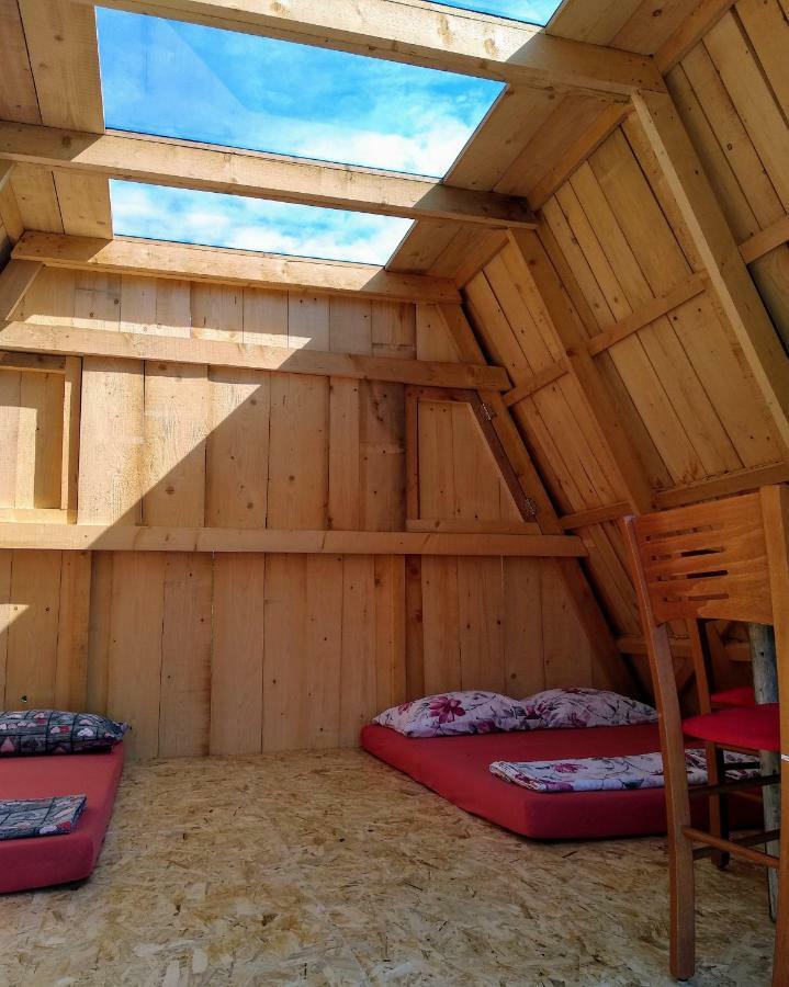 Garden Eco Houses Cebelica ボーヒニ エクステリア 写真